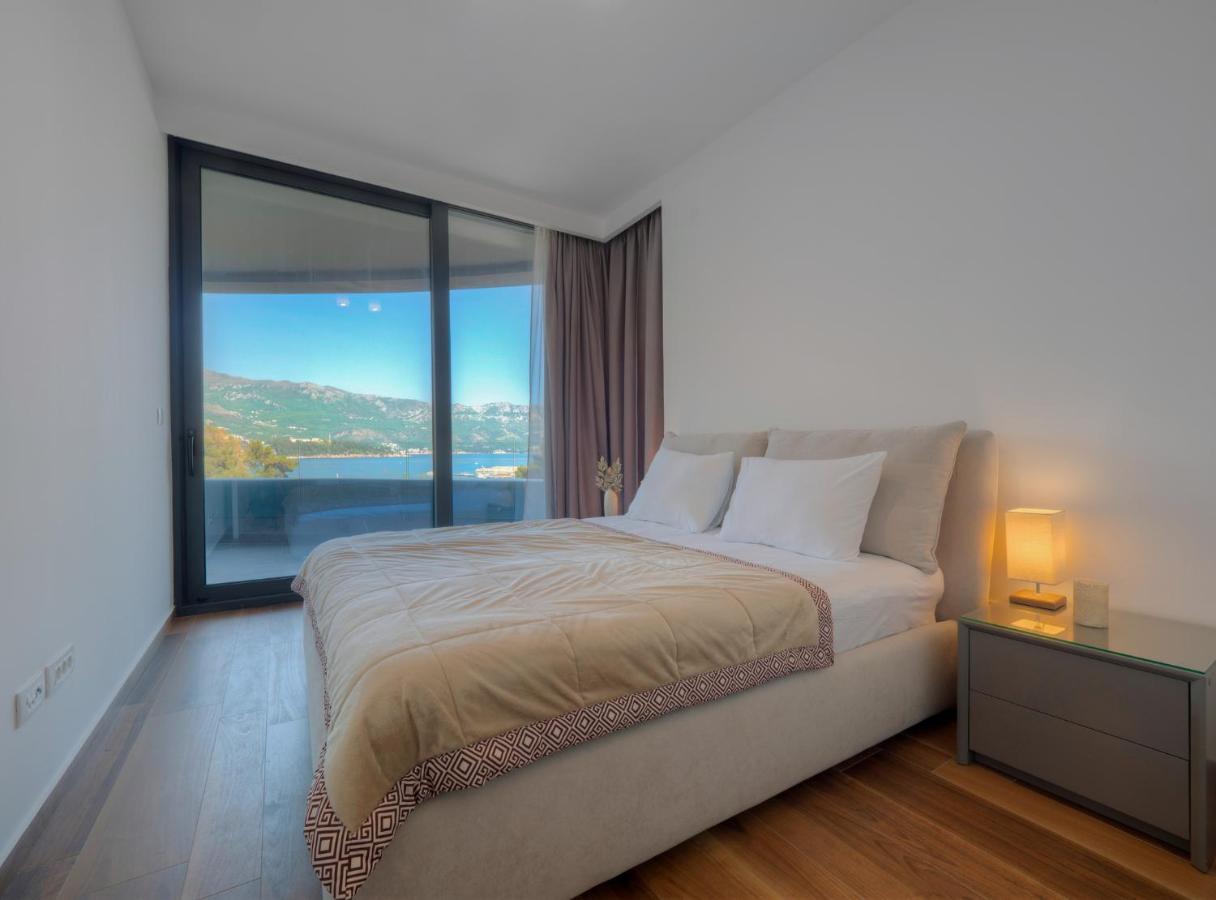 Apartments Garden Azure Budva Ngoại thất bức ảnh
