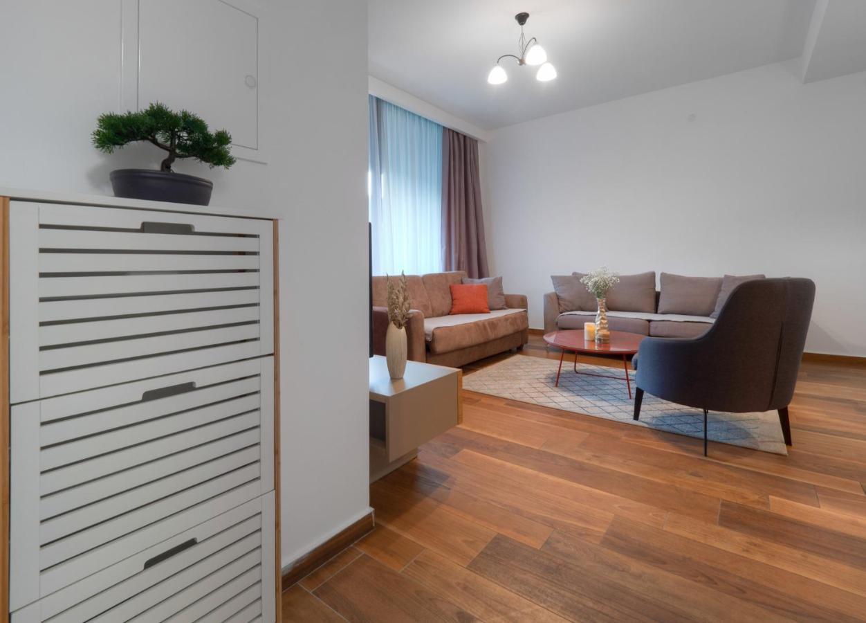 Apartments Garden Azure Budva Ngoại thất bức ảnh