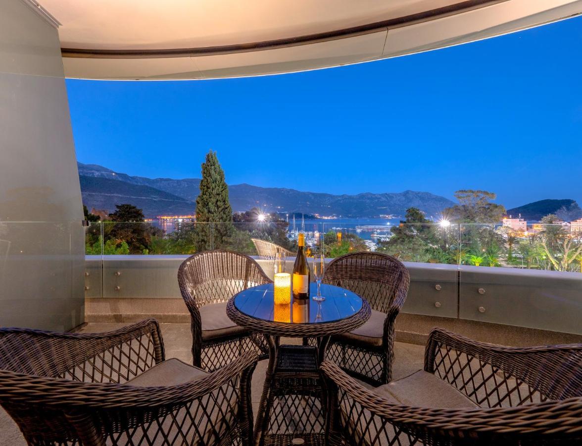 Apartments Garden Azure Budva Ngoại thất bức ảnh