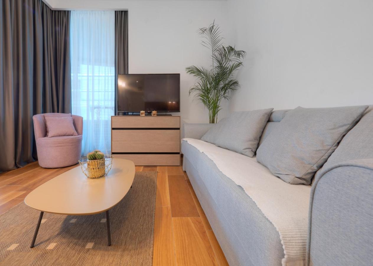 Apartments Garden Azure Budva Ngoại thất bức ảnh