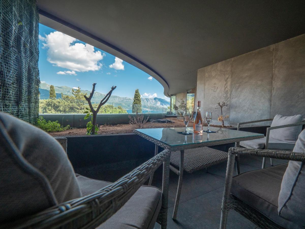Apartments Garden Azure Budva Ngoại thất bức ảnh